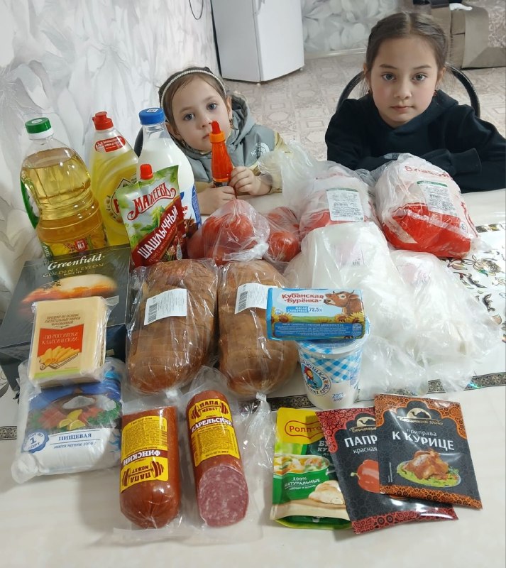Продукты питания имеют свойство заканчиваться,  следовательно необходимо восполнять потребность в еде.