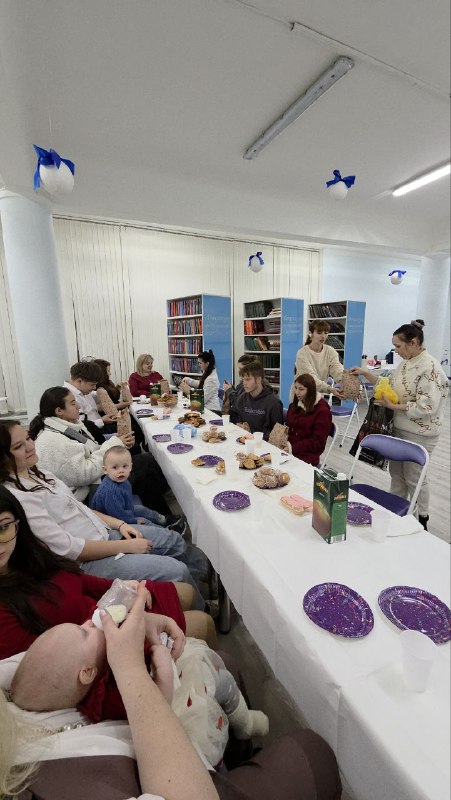 Сегодня впервые было мероприятие очень необычного формата, совместная Новогодняя встреча клубов выпускников службы постинтернатного сопровождения ( дети выросли в приёмных семьях) города Ступино и…
